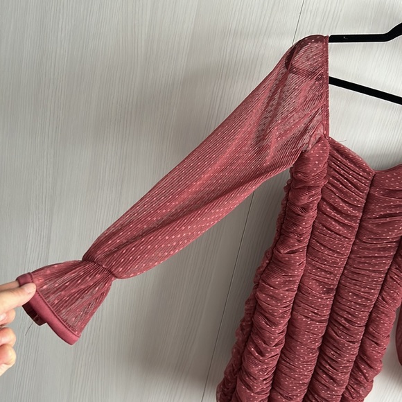 NWOT Revamped bell sleeve rusched mini dress dusty rose size m - Picture 5 of 8